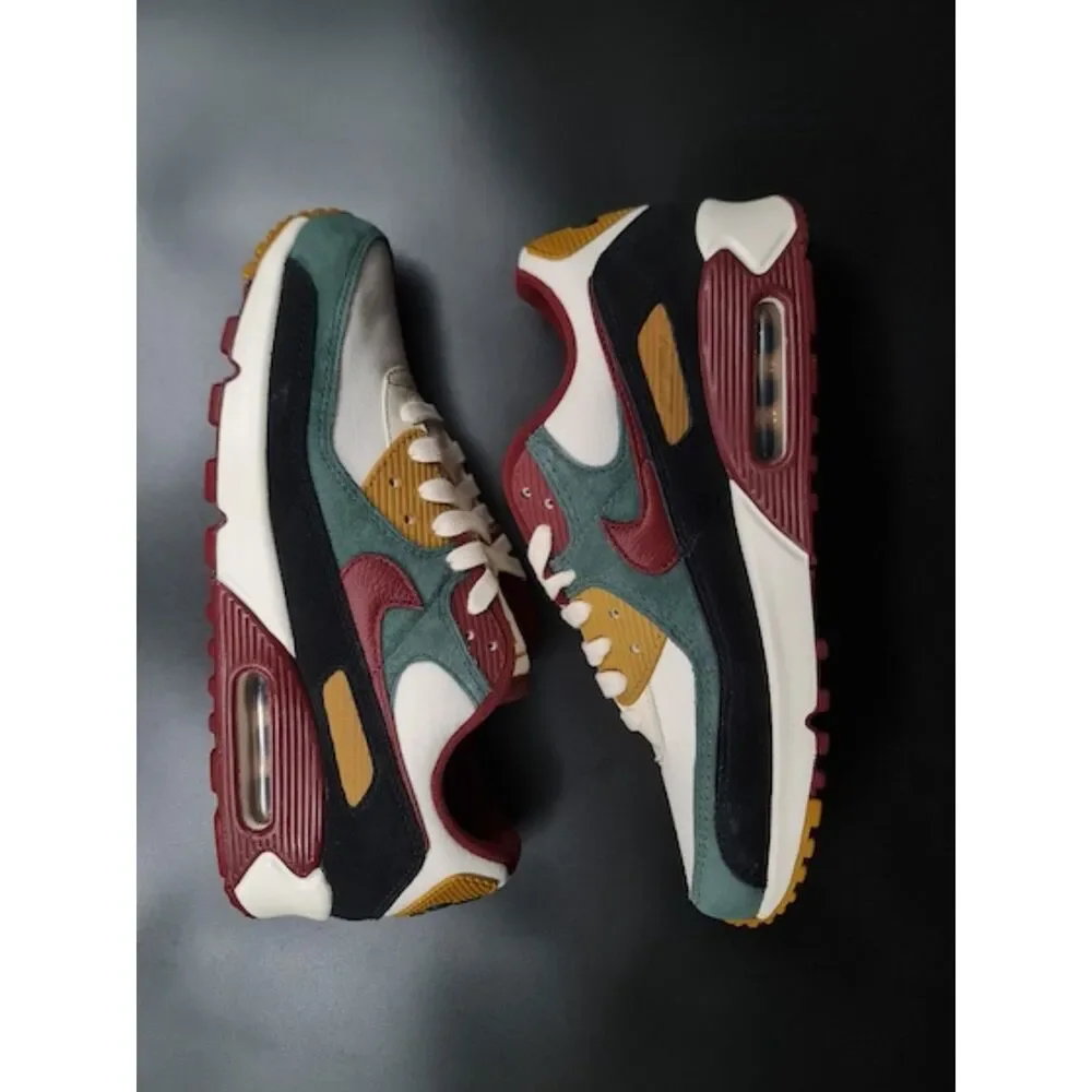 Nike Air Max 90 Premium. Coconut Milk Vintage Green. SIZE 8.5 - HQ3609-113